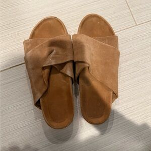 beek Tan Women's Slide Sandals